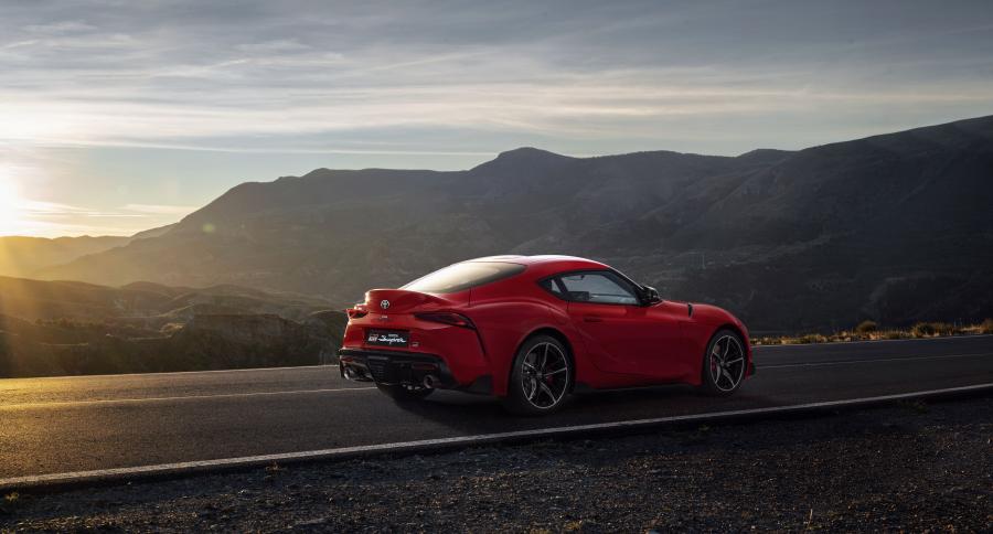  Toyota GR Supra (A90) 2019 года  (WW) (фото 8 из 119)